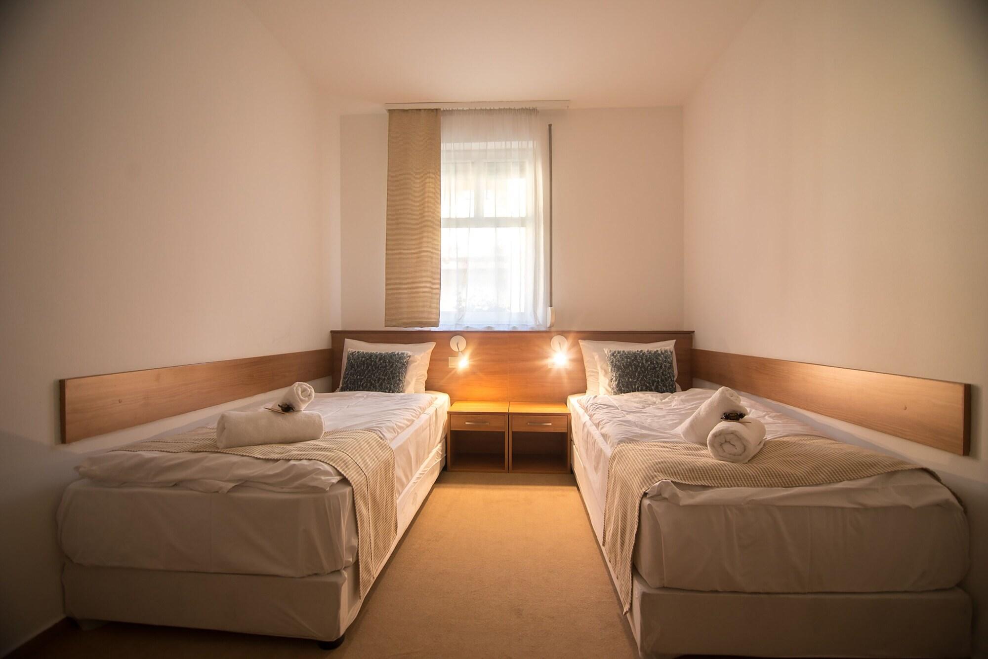 Hotel Civitas Sopron Luaran gambar