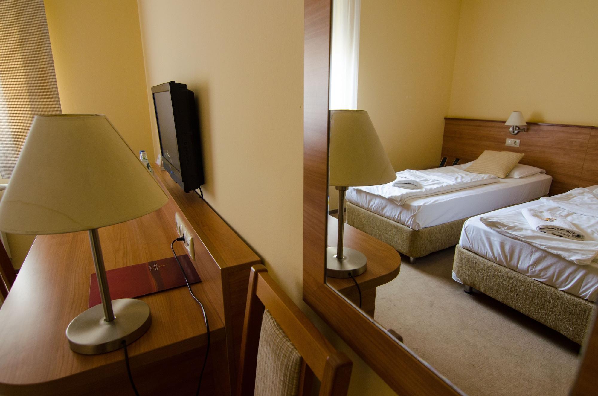 Hotel Civitas Sopron Luaran gambar