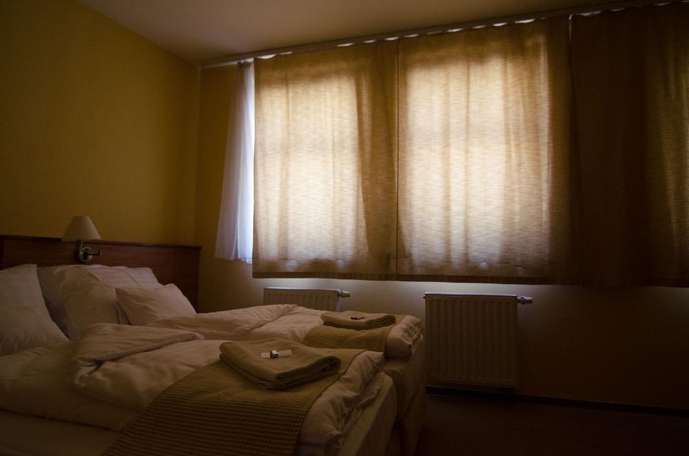 Hotel Civitas Sopron Luaran gambar